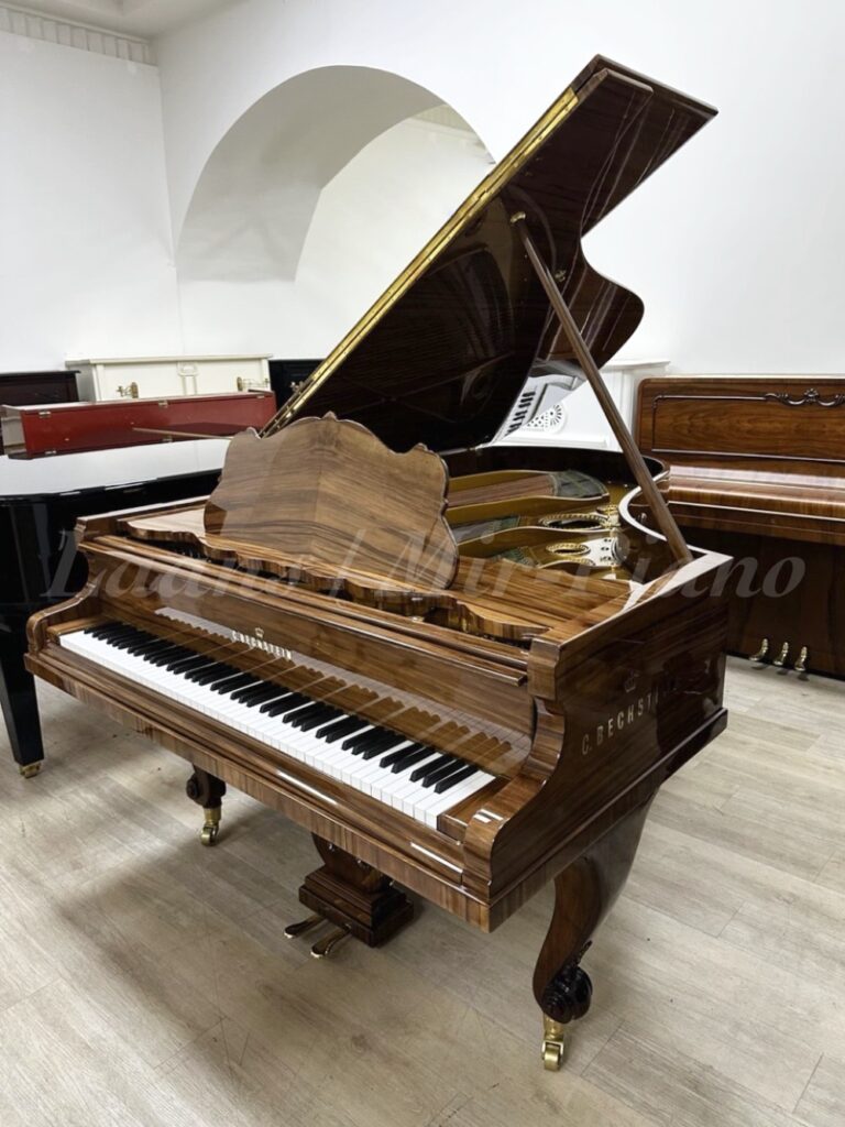 Салонный рояль C. Bechstein. Магазин Пианино-Рояли напротив московской консерватории.