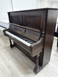 Немецкое пианино Krause. Салонный рояль C. Bechstein. Магазин Пианино-Рояли напротив московской консерватории.