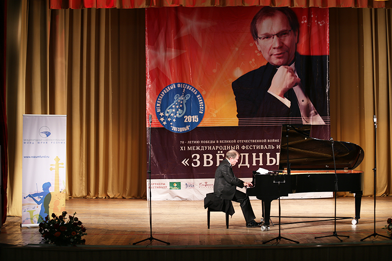 Профессор Юрий Розум. Интервью для Мир-Пиано.
